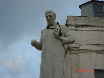 Statue of St Francis Xavier.jpg